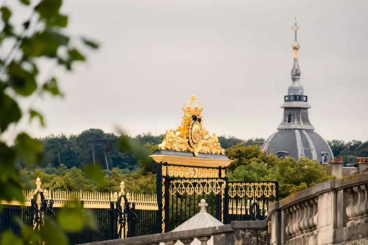 Hotel Les Lumières Versailles